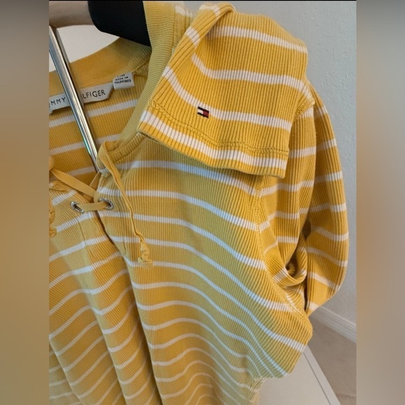 Tommy Hilfiger Top - Size (L) - Picture 4 of 6